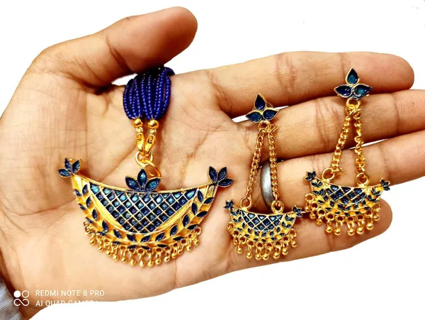 Assamese_Traditional_Gold_Plated_Blue_Colour_Joonbiri_Tassel_Jewellery_Set_For_Girls_&_Women